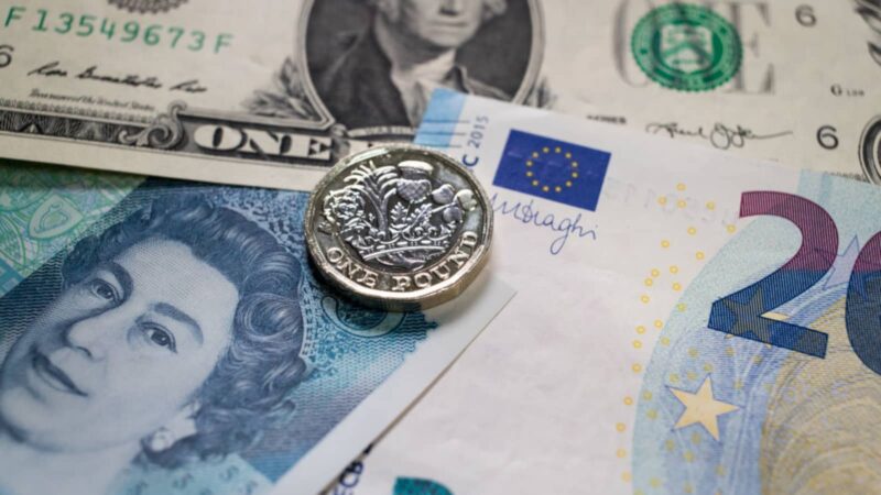 Euro, Aussie droop; Rate wagers rule money markets as dollar sparkles