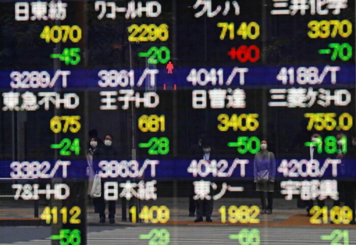 Asian shares get worldwide values rally, however oil slips down