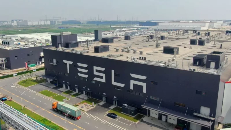 In China’s Xinjiang district, Tesla just opened another display area